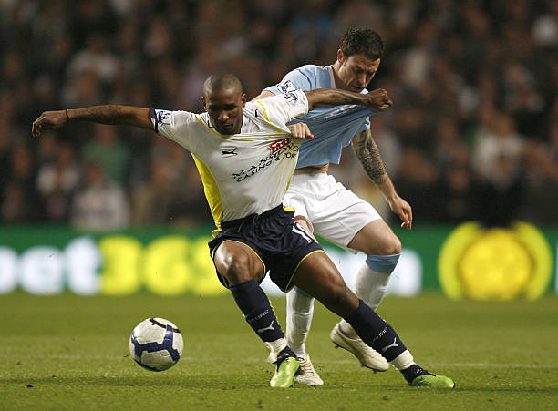 次拼抢受伤 次拼抢受伤