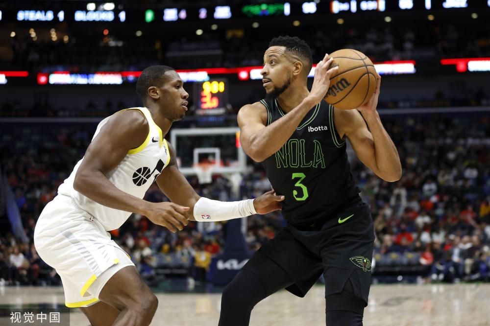 他在高速弯 他在高速弯